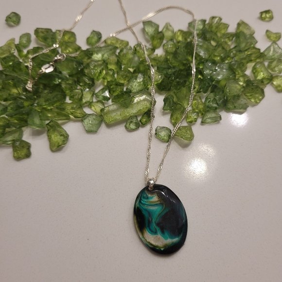 Handmade Necklace with silver plated twist chain - Picture 6 of 12